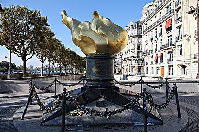 躲过一劫 PS5暂时不受特朗普关税影响